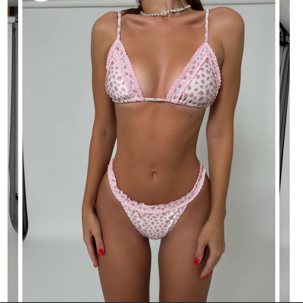 Strawberrymilkmob NWT Bikini set (set with DIFFERENT top and bottom size)